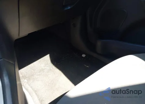 2015 Ford Fiesta Se из США, поврежденный, VIN 3FADP4EJ1FM171387